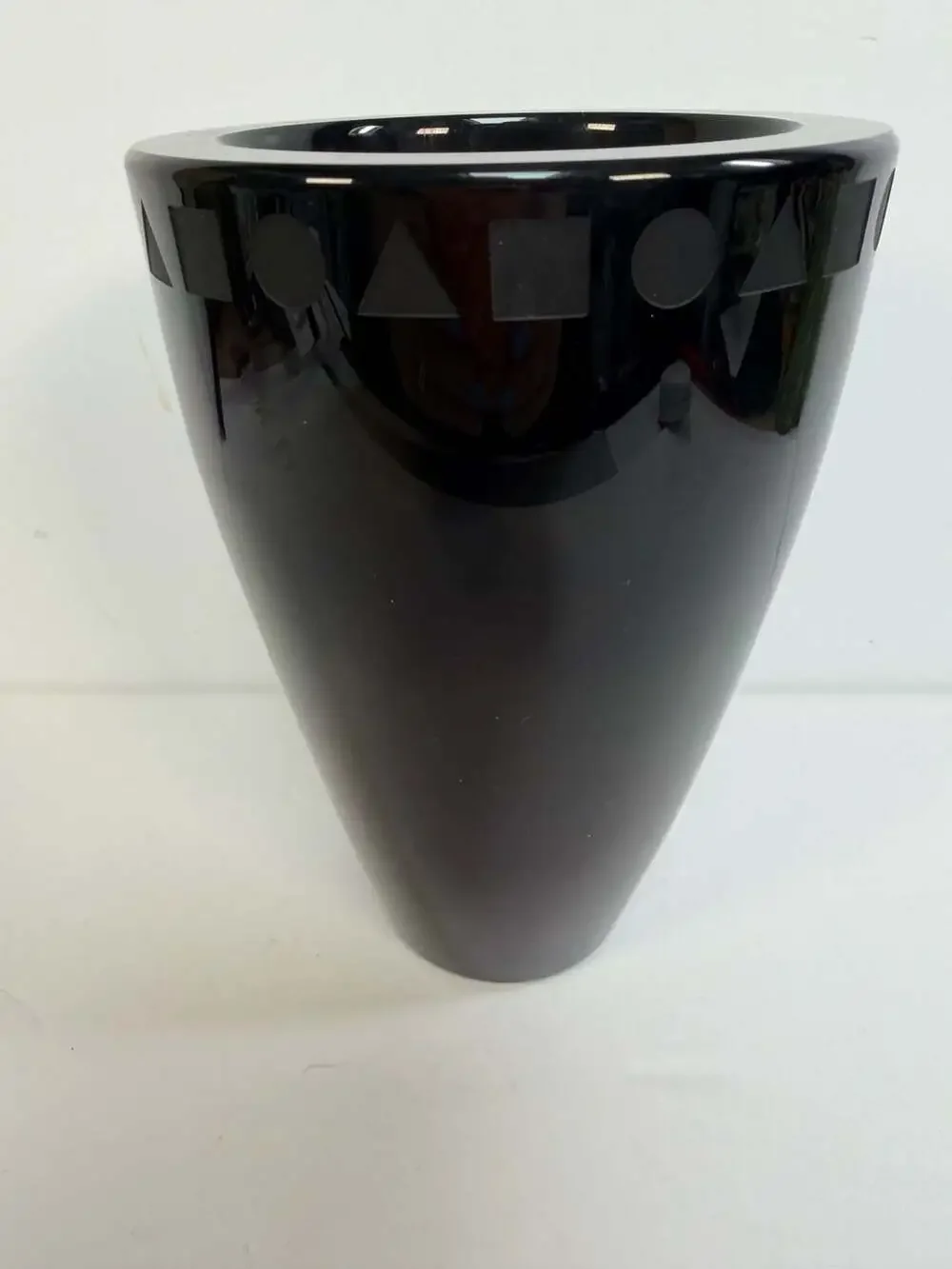 Sasaki Ward Bennett 24% Lead Crystal Black Sengai Vase 6.5